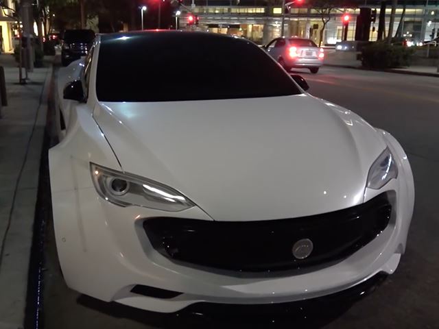 Есть ли более дикие Tesla, чем эта самодельная Model S от Will.i.am